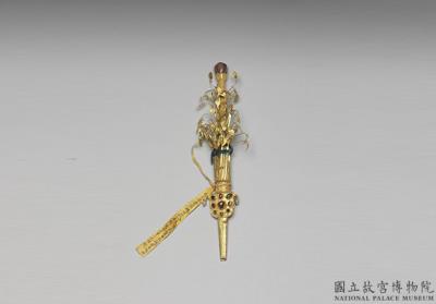 图片[2]-Gold overlay aigrette with pearl and gem inlay, Qing dynasty, early 19th c., Work of the Muslim regions or the Mughal Empire-China Archive